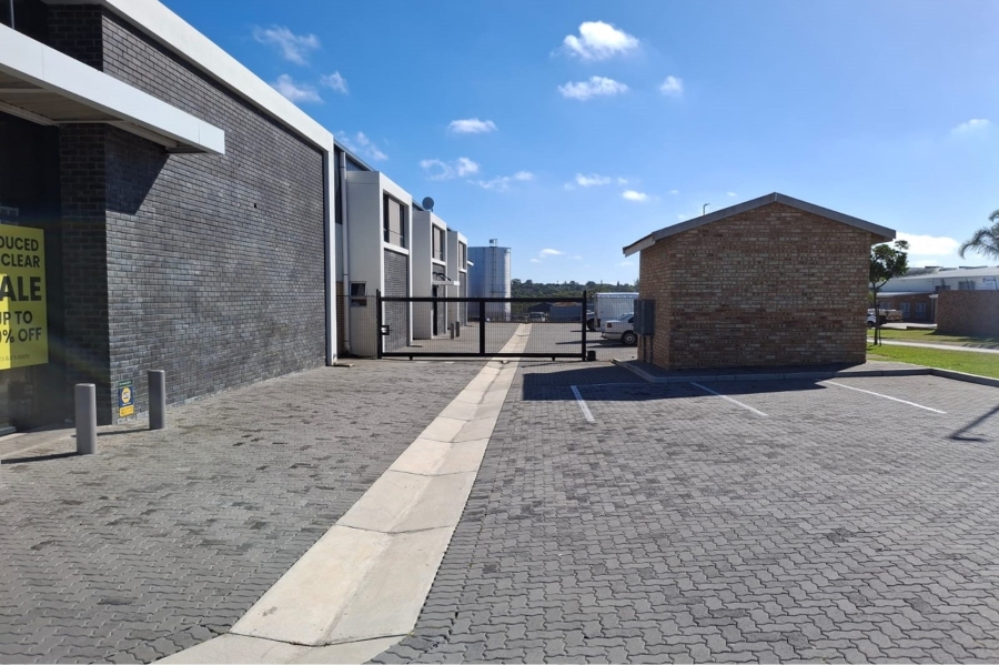 To Let commercial Property for Rent in Fairview Eastern Cape